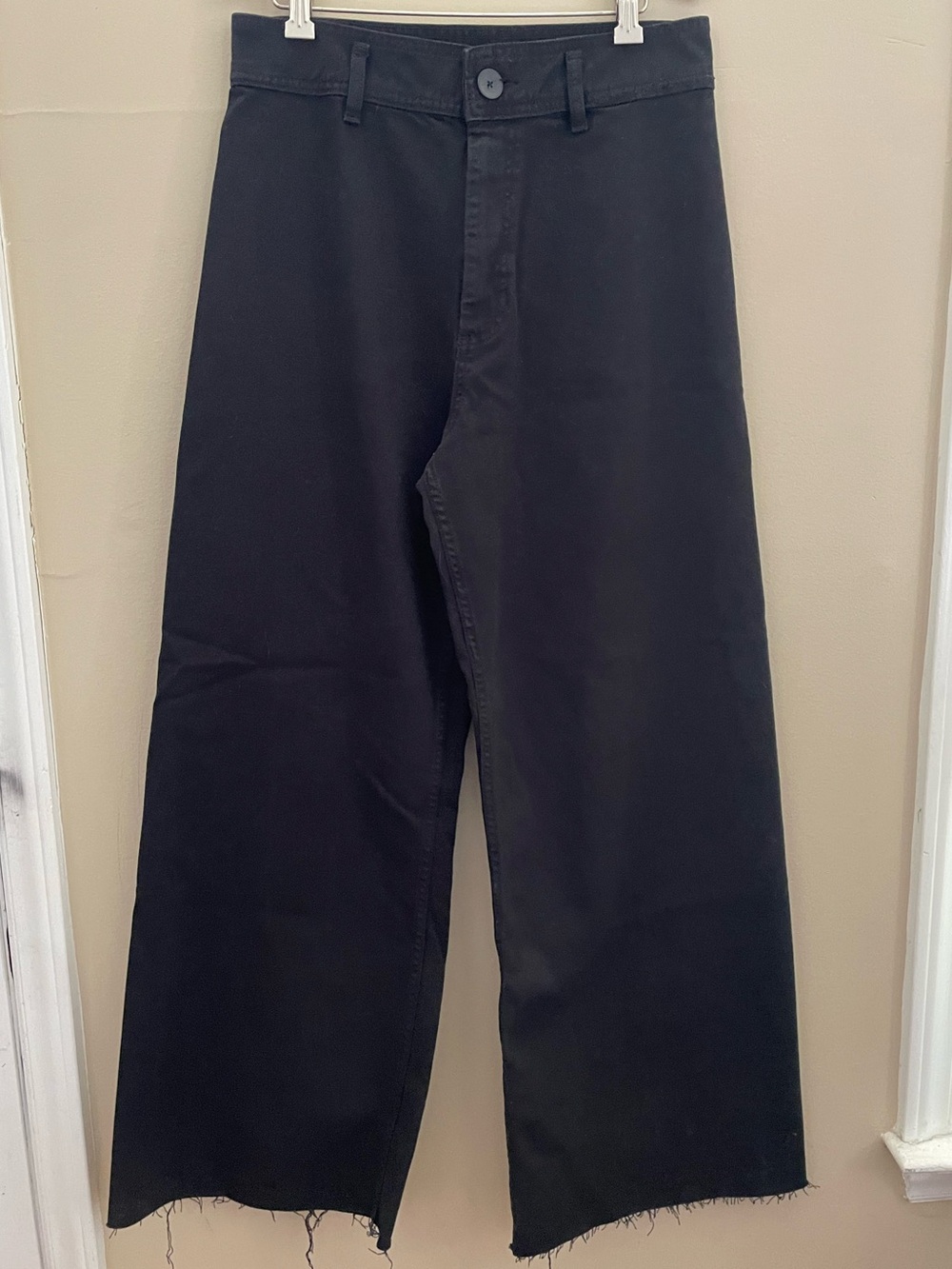 Zara Black Wide-Leg Flare Jeans with Raw Hem